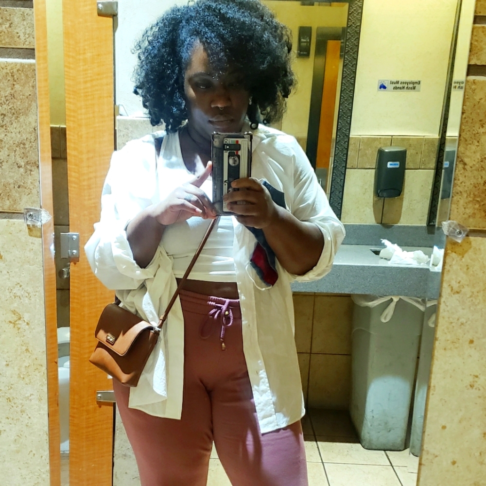 Meet your Posher, Kizzi